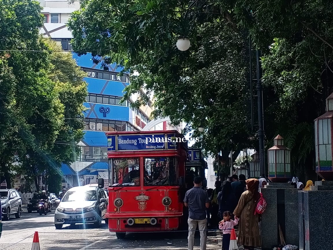 Yuk Naik Bandros, dan Nikmatin Keseruannya