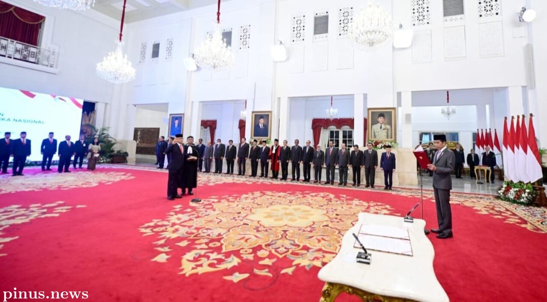 Presiden Jokowi Lantik Marthinus Hukom sebagai Kepala BNN