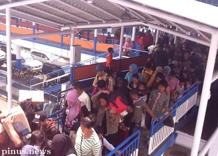 Jelang Nataru, Kemenkes Tekankan Masyarakat Lengkapi Vaksinasi