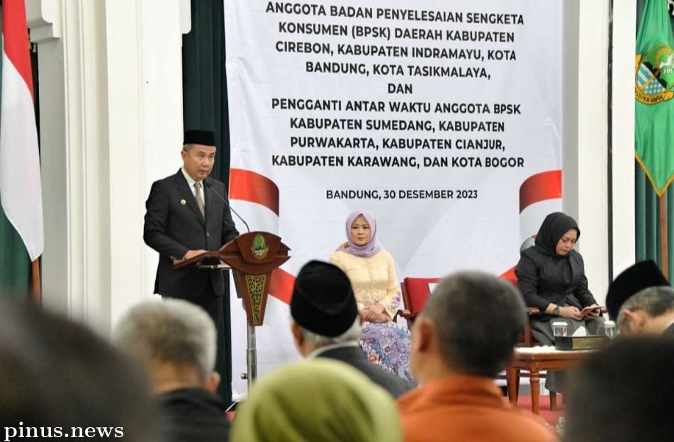 Bey Machmudin Lantik Anggota Badan Penyelesaian Sengketa Konsumen 