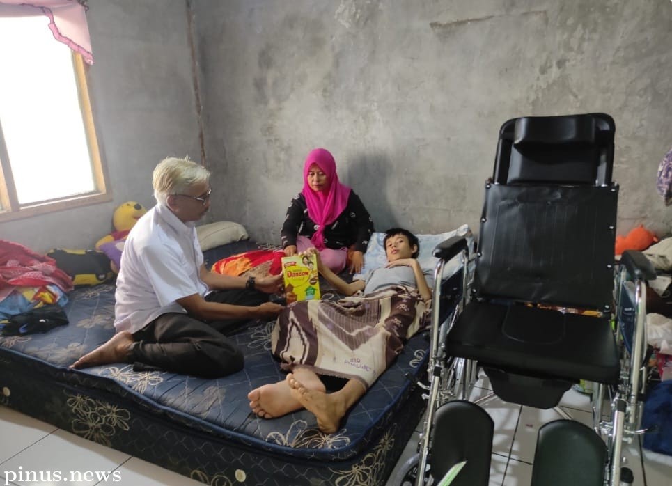 Didukung Kemensos, Remaja Pengidap Kanker Tulang Bertekad untuk Sembuh
