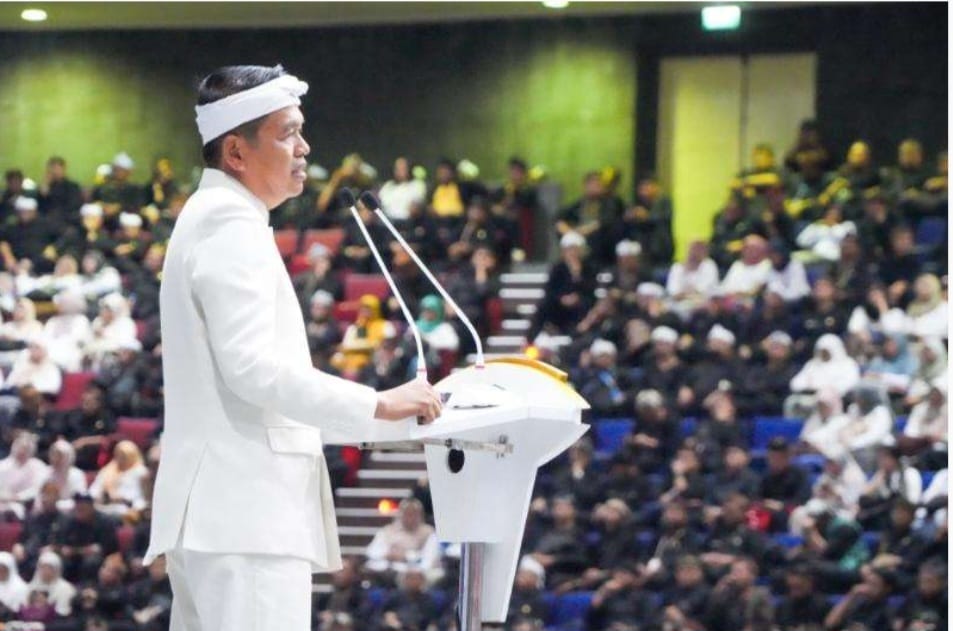 KDM Luncurkan Gerakan Rereongan Poe Ibu