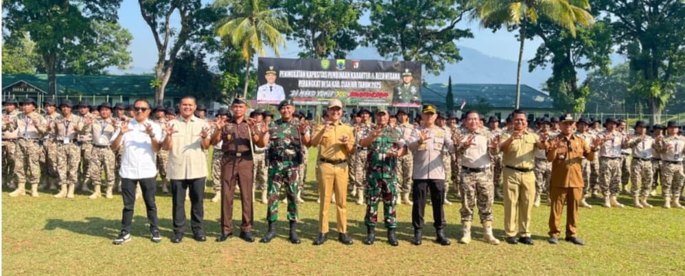 Perangkat Desa Tingkatkan Karakter dan Bela Negara, Bupati Cianjur: Mereka di depan Layani Warga