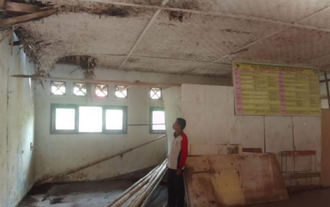 Pemda Diam Saja Meski Sekolah Dasar Negeri Cikaratok di Cianjur Rusak Parah
