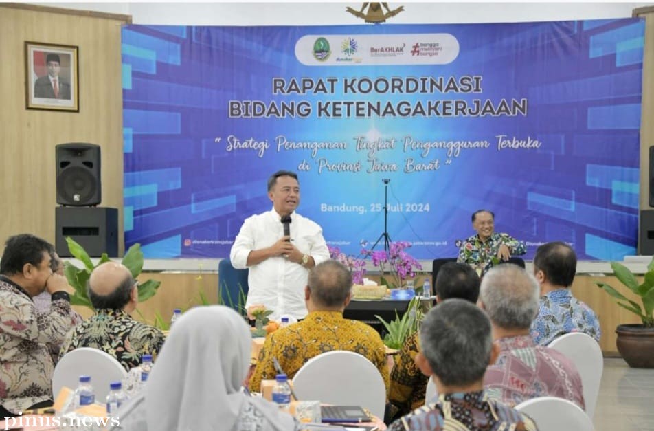 Sekda Herman Ajak Disnakertrans di Jabar Progresif Tekan Tingkat Pengangguran Terbuka
