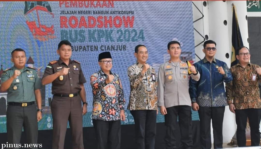 Pembukaan Roadshow Bus KPK-RI Tahun 2024 di Cianjur